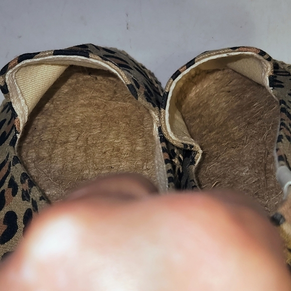 SOLUDOS Smoking Leopard Canvas Slipper Espadrilles In Maroon Black And Tan SZ 7 - Picture 10 of 12